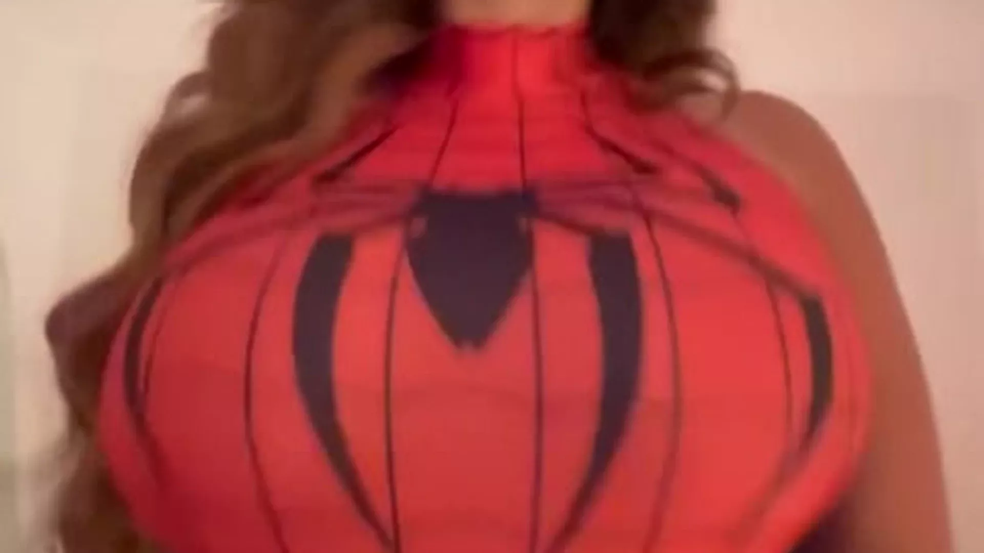 Slutty Spiderwoman Salomé Larrea Muñoz Fucks until gets filled with Spidermans web