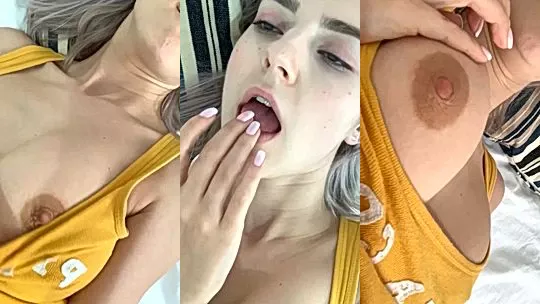 Eva Elfie fingering her pussy in tight leggings
