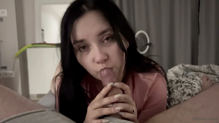 Mini Loona sucking on her boyfriends cock in bed