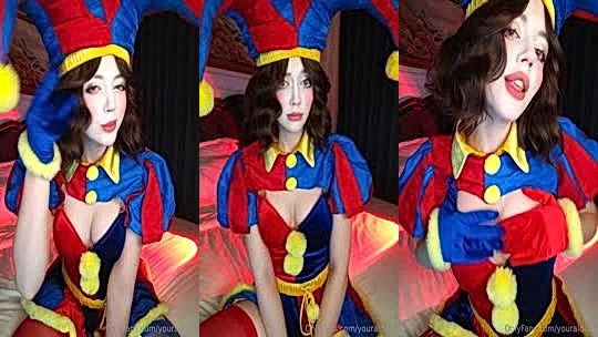 sexy girl Aldorachan dildo fucking as the sexy jester