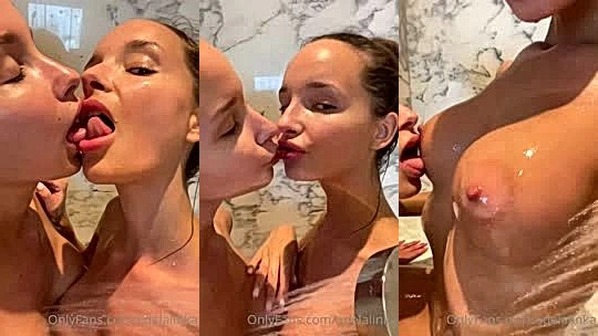 Adelalinka sensual teasing in the shower