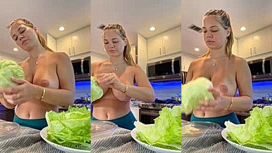 Acpent flashing her naked big boobs in the kitchen